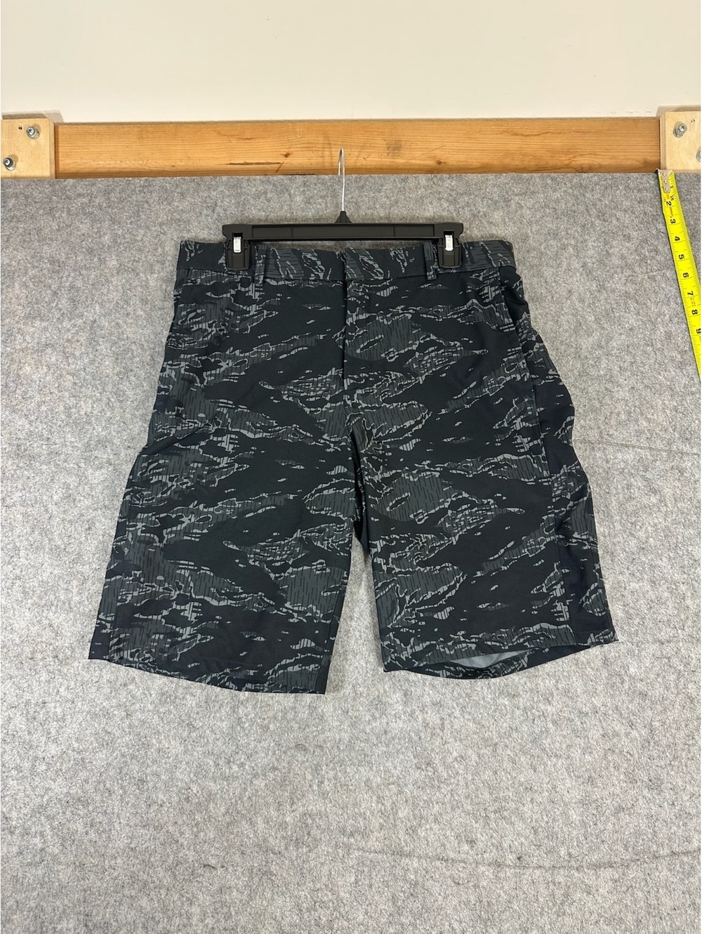 Nike Shorts Mens size M Flex Dri-Fit Golf Camouflage BV0383-010 Standard